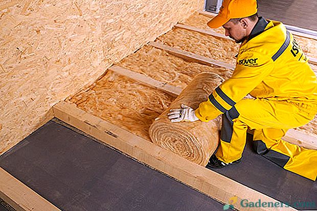 Niezależna izolacja podłogi w drewnianym domu