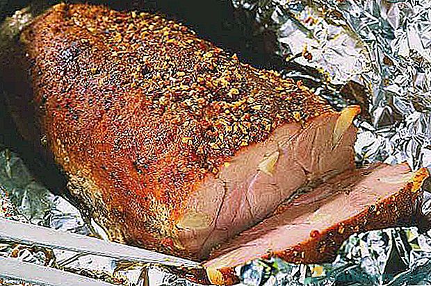 Pečená pečená mäsa v horčici