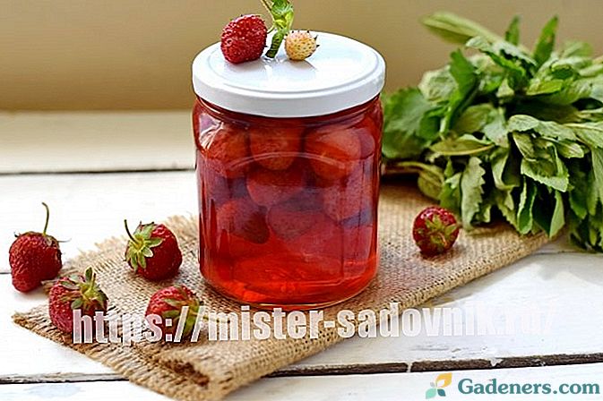 Як заготовити полуницю в сиропі на зиму - покроковий рецепт з фото